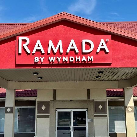 Hotel Ramada By Wyndham Lumberton Exterior foto